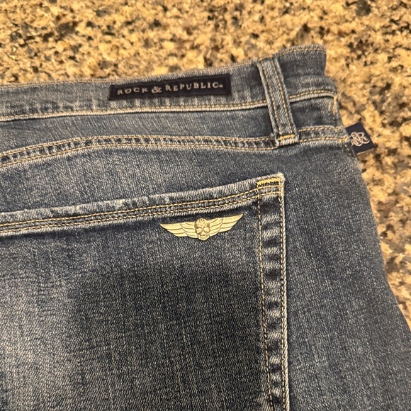 Rock & Republic destroyed boyfriend cut jeans jeans size 14 - Picture 9 of 9